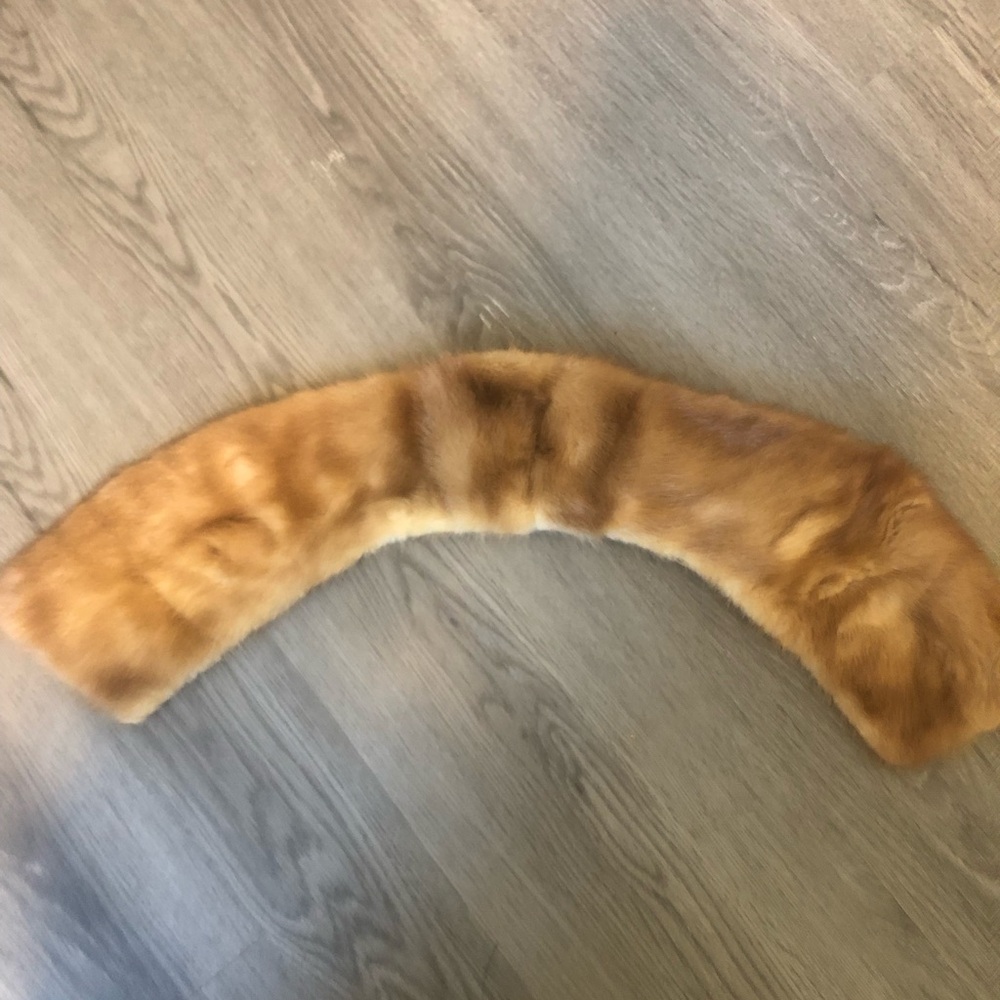 Plush Tan Genuine Mink Fur Collar